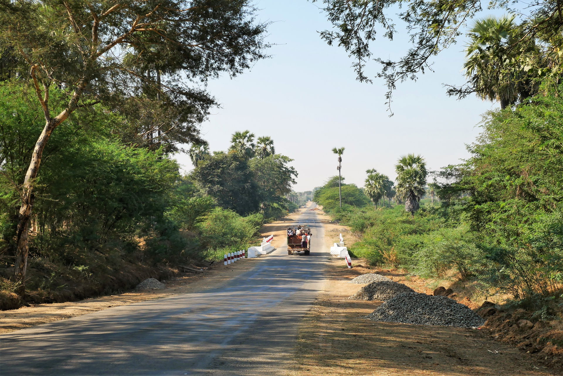 Road between Myingyan and Mount Popa, Myanmar