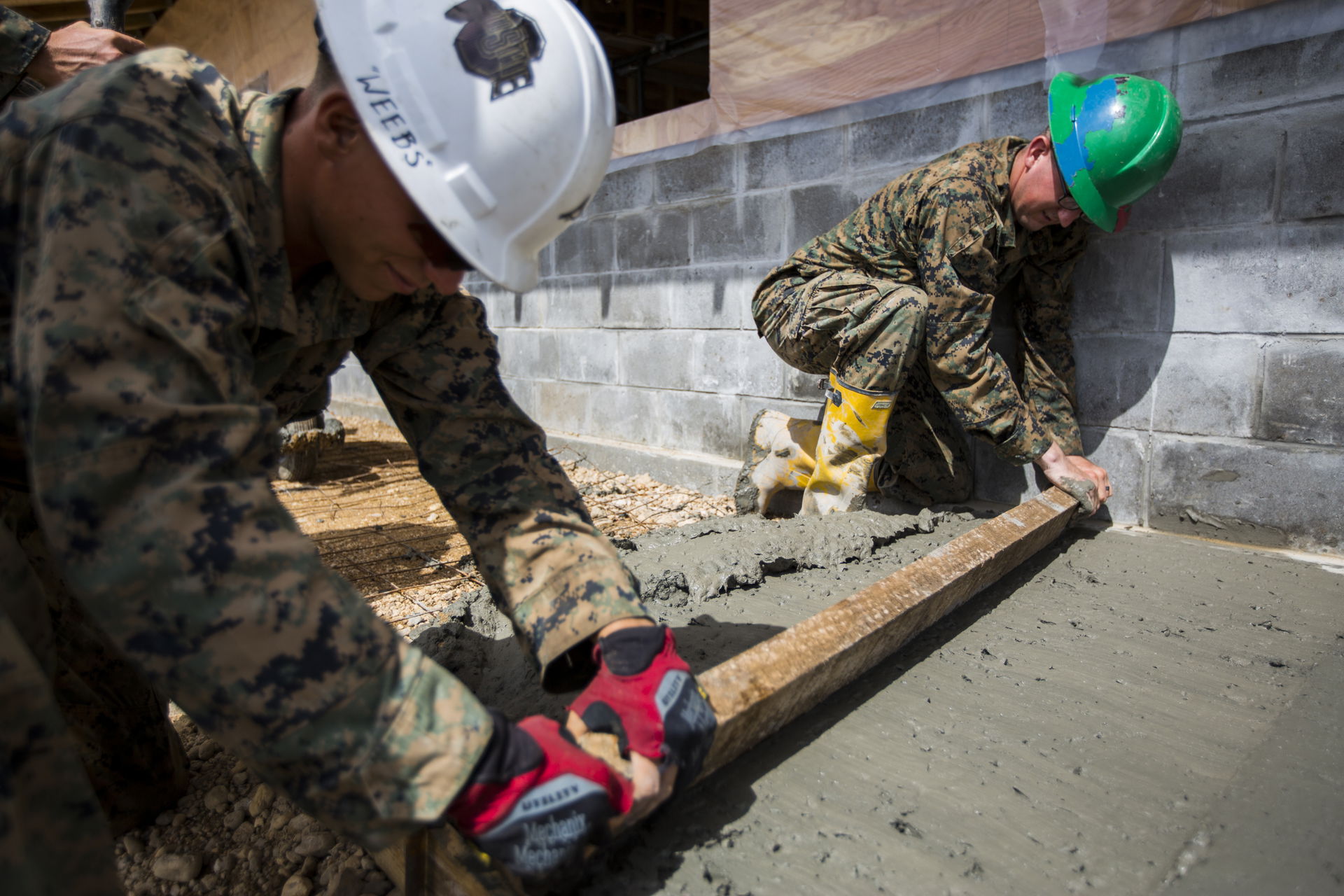 U.S. Marine Corps Lance Cpl. Ethan Shireman, right, a combat en…