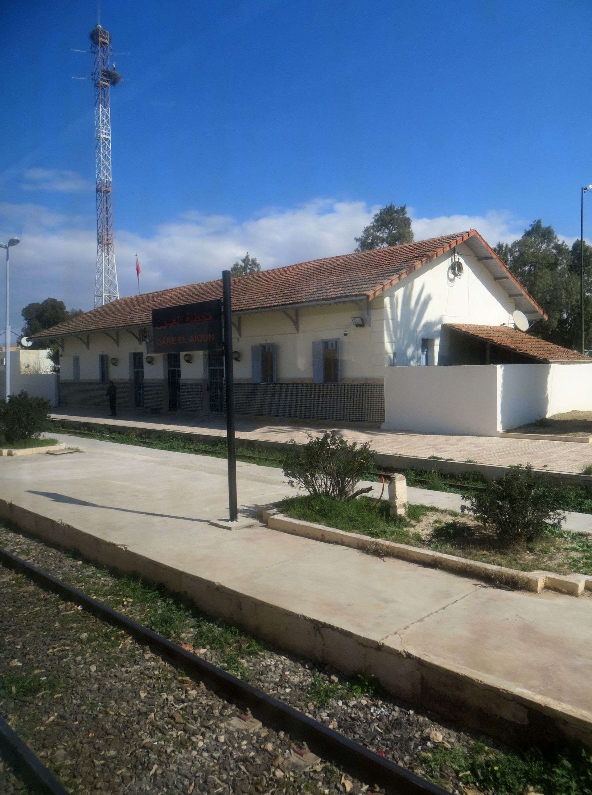 1320 fimgg 1244 el aioun
ONCF 204 : oujda - fes