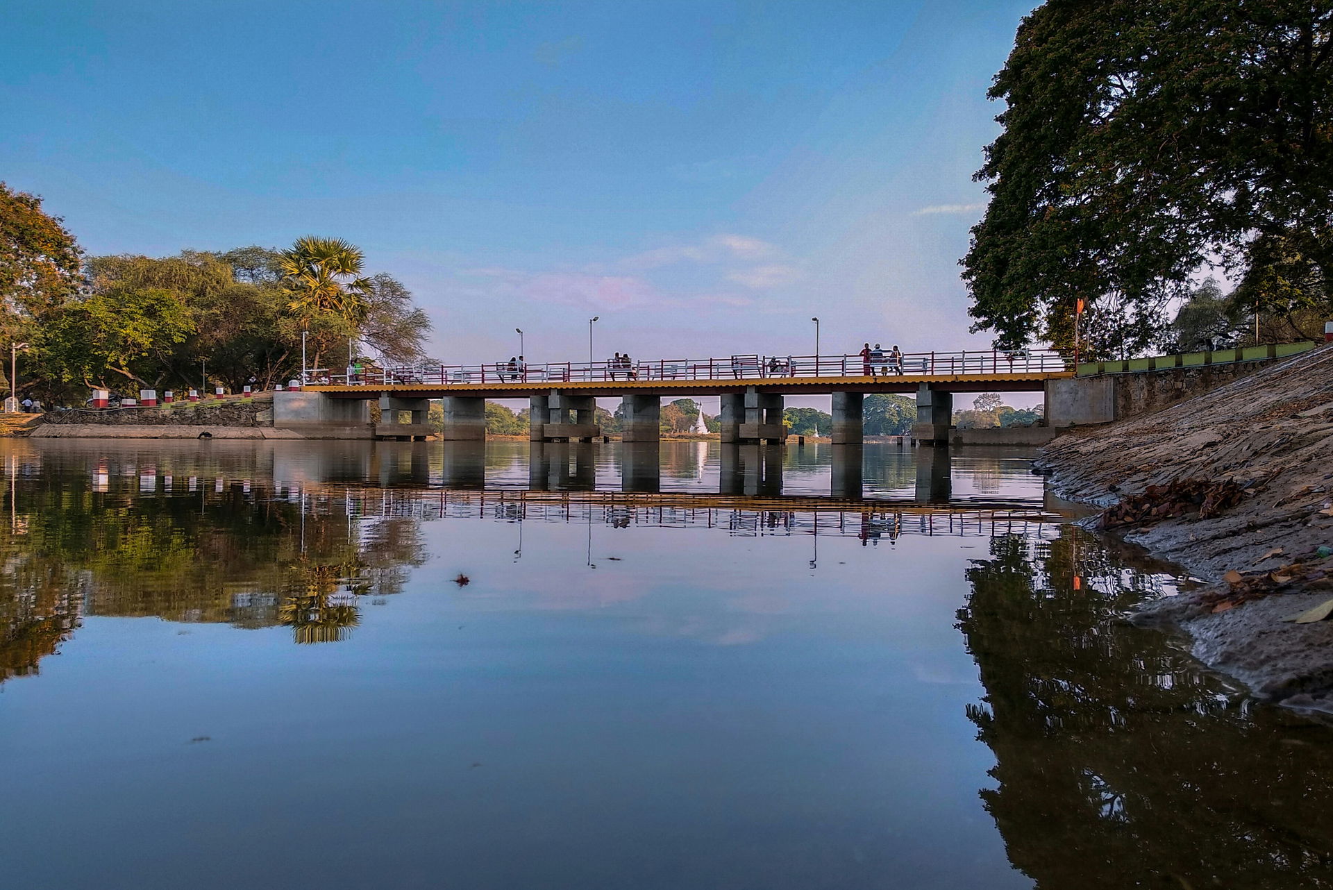 ရတနာပွင့်လှကန်တော်ကြီးခေါ် ကန်တော်ကြီးသည် မကွေးတိုင်းဒေသကြီး တေ…