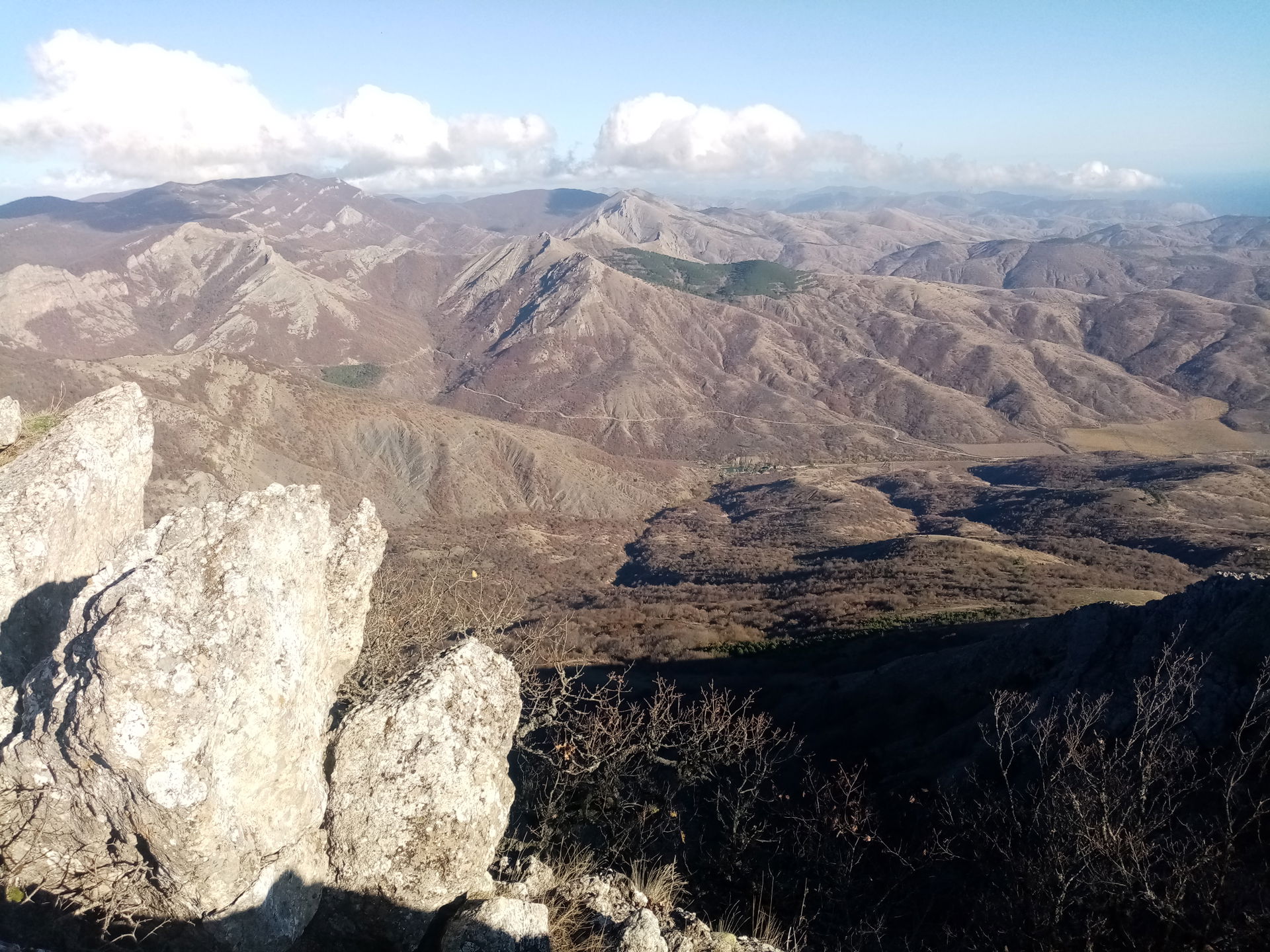 Дорога Белогорск – Приветное, вид с горы Шуври-Кая. Крым.