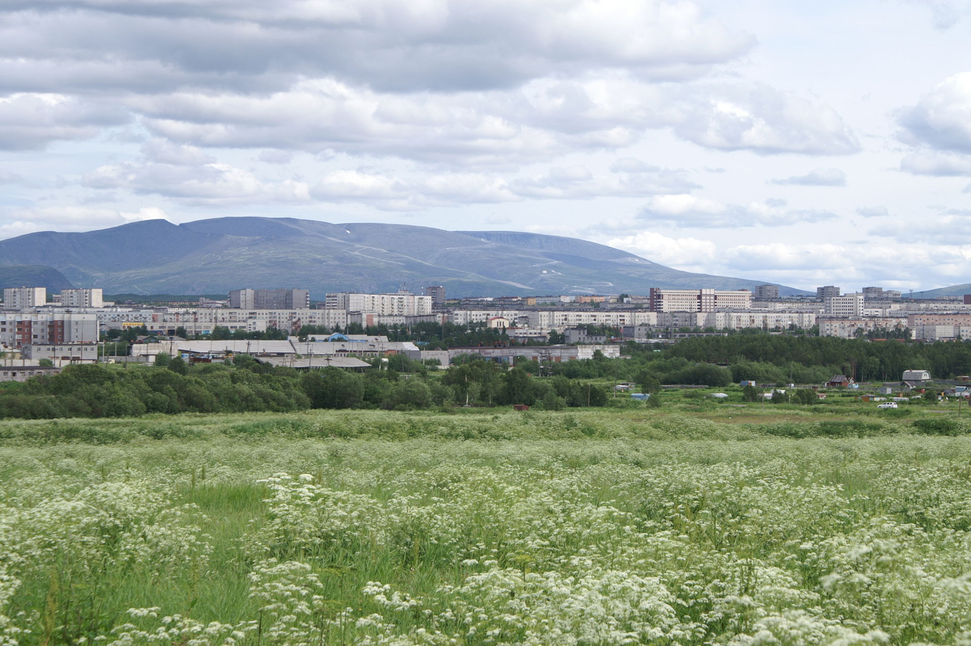 The city of Apatity and Khibiny mountains