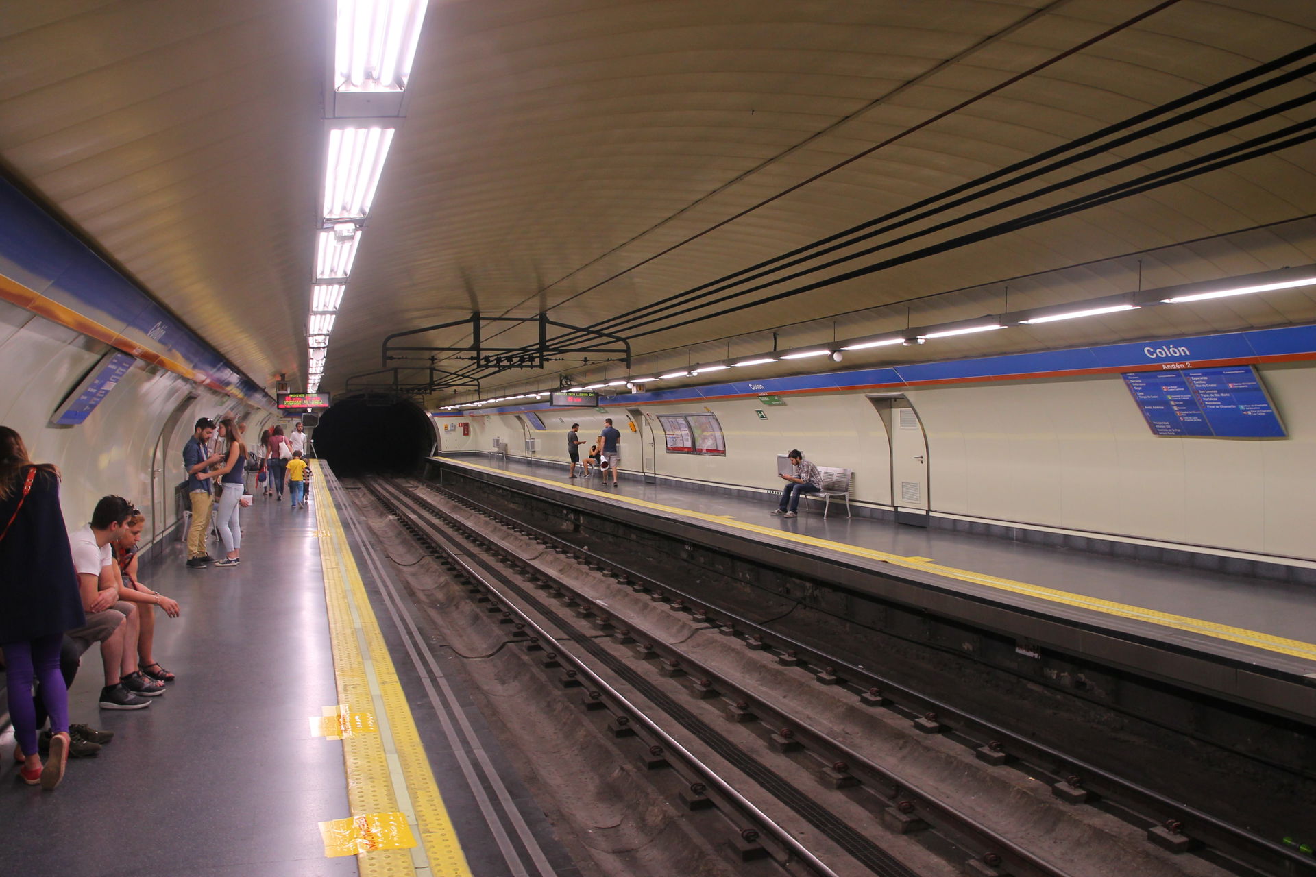 Estación de Colón