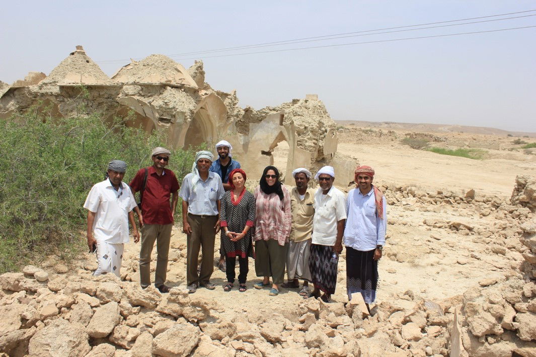 Daw‘an Mud Brick Architecture team at the Shaklanza Mosque ©Daw…