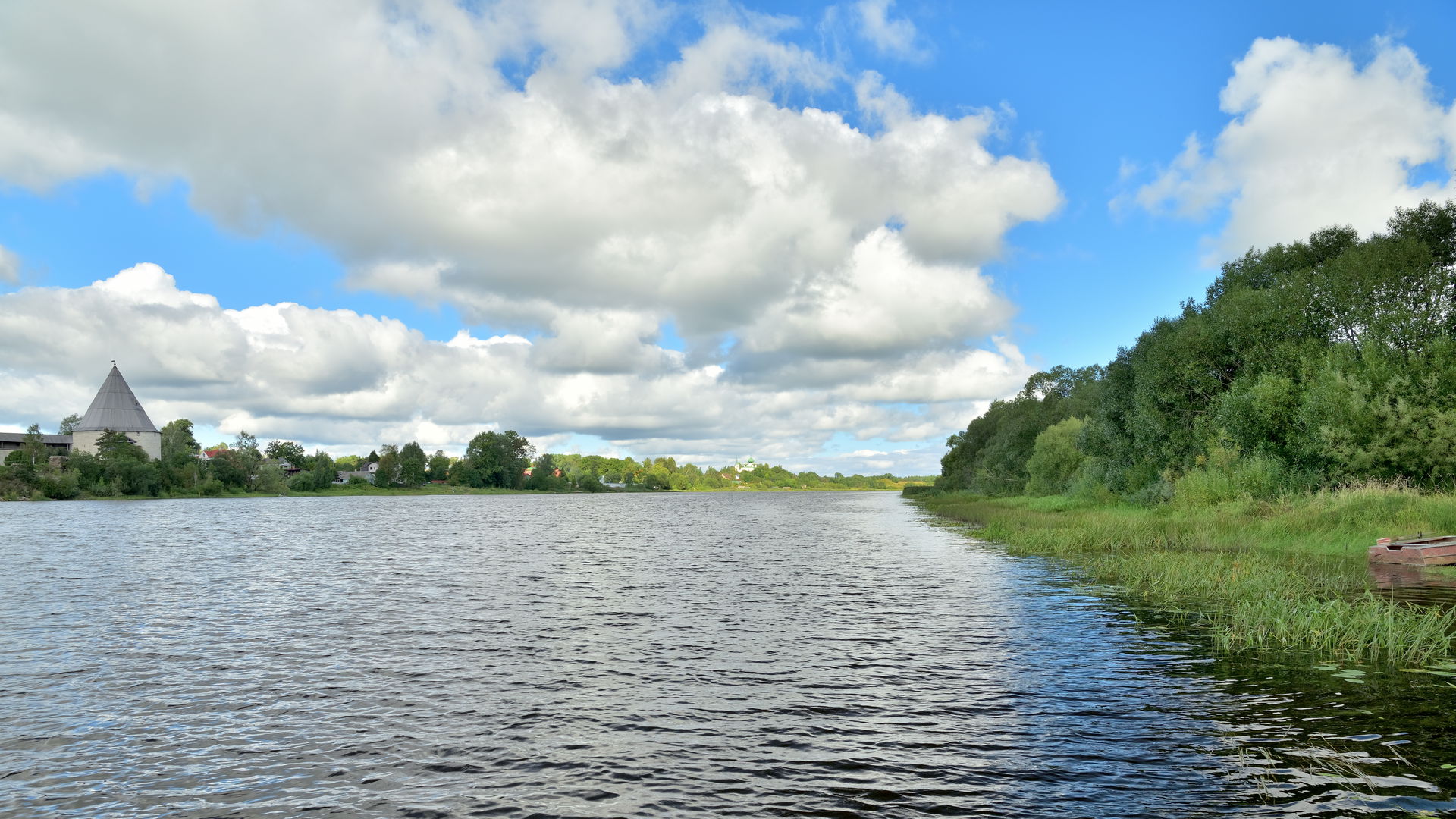 Staroladozhsky: on both banks of the Volkhov River in the vicin…