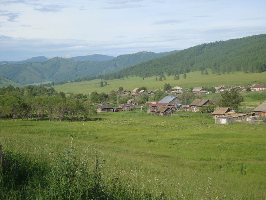 Village de Mariïnsk dans la république de l'Altaï