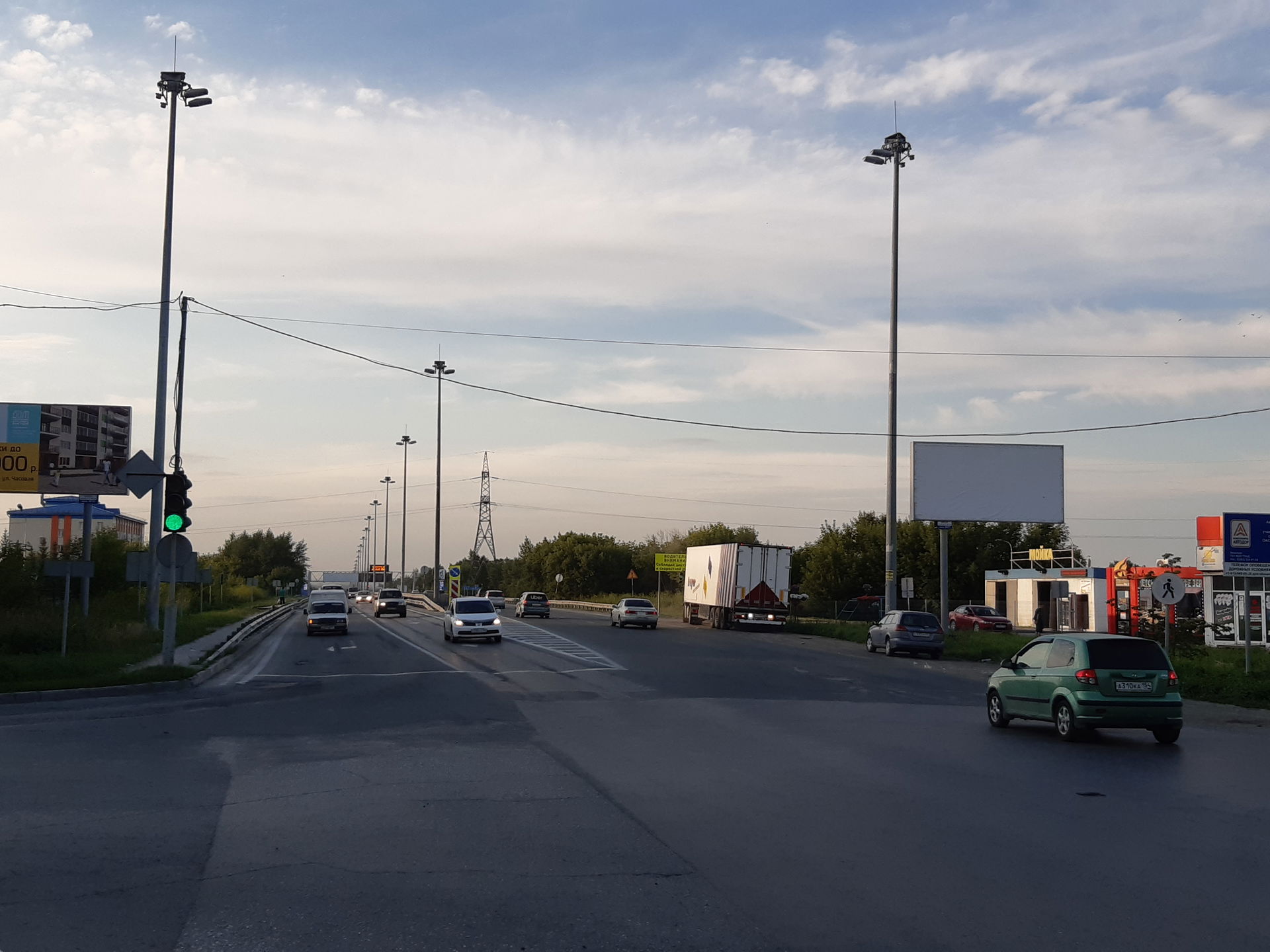 Sovetskoye Highway, ObGES Microdistrict, Sovetsky District, Nov…