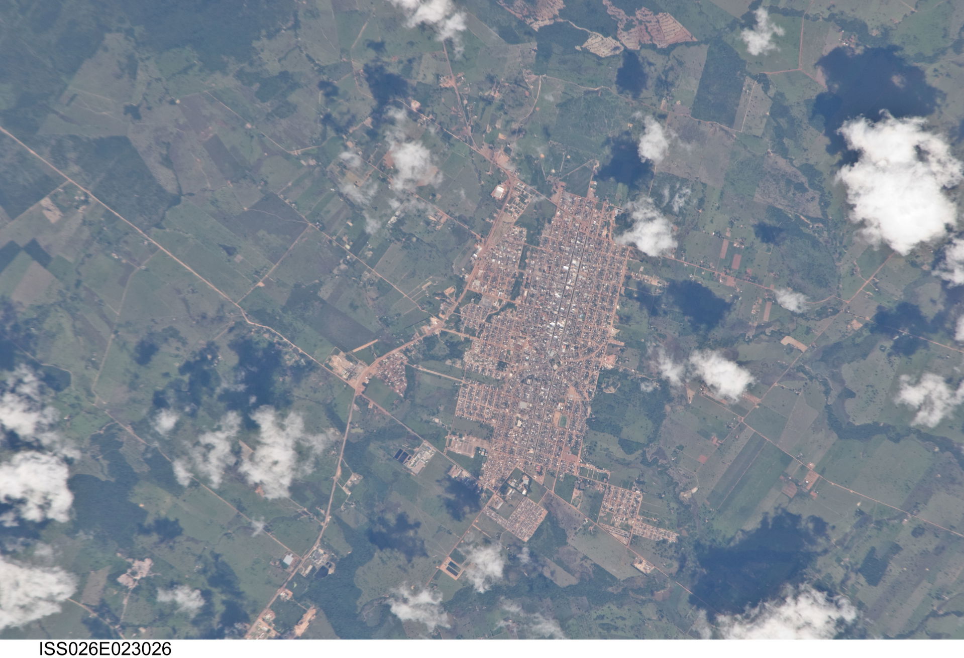 Vista da Estação Espacial Internacional da cidade de Alta Flore…
