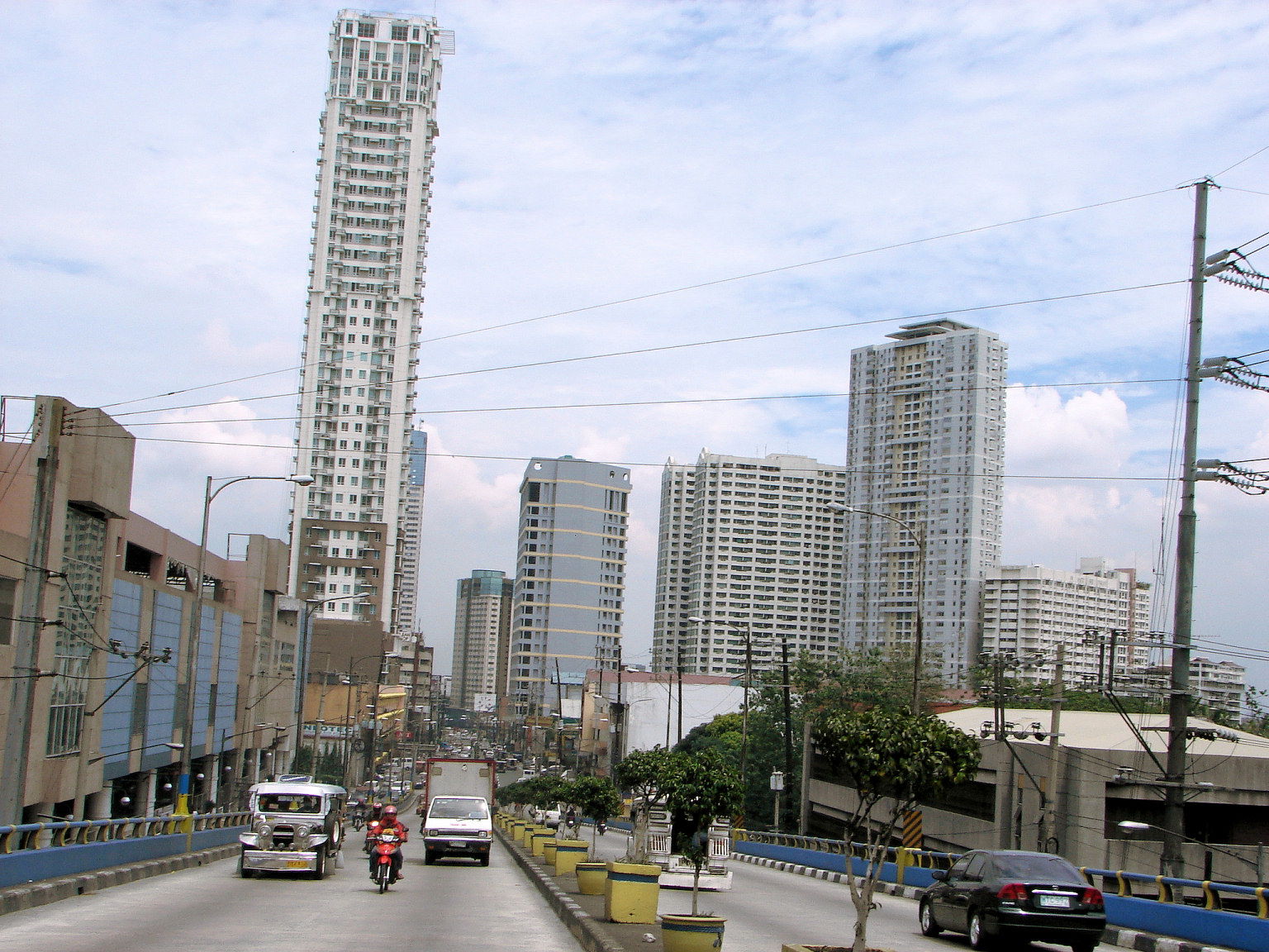 Shaw Boulevard (looking west), Mandaluyong City, the Philippines