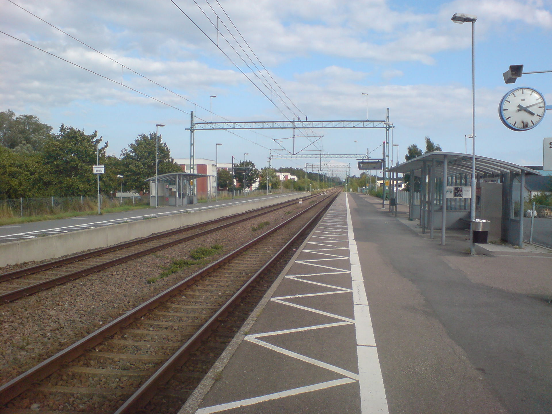 Photo of track 2 on Bromölla station. The picture shows the tra…