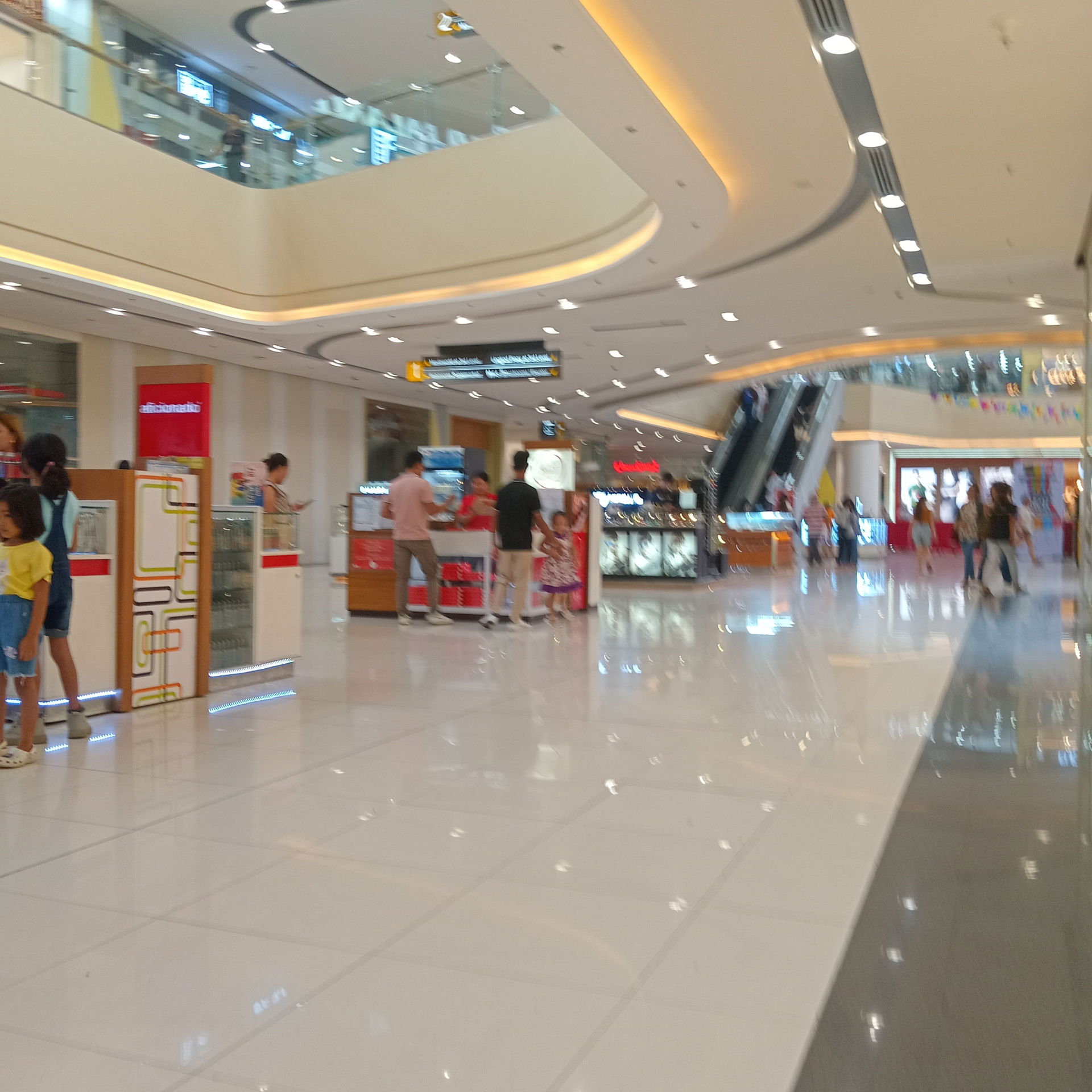 Robinsons Ormoc Stalls