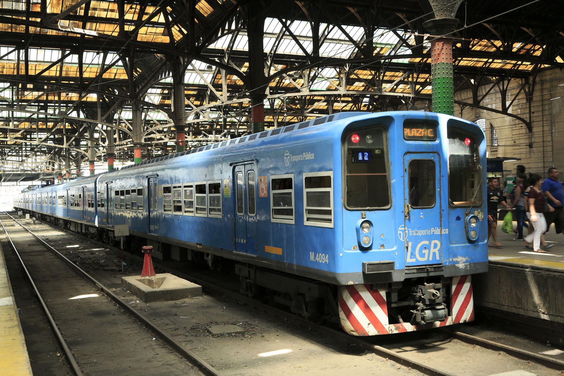 S-Bahn-Einheit, Plaza Constitución–Ezeiza und zurück. Die Einhe…