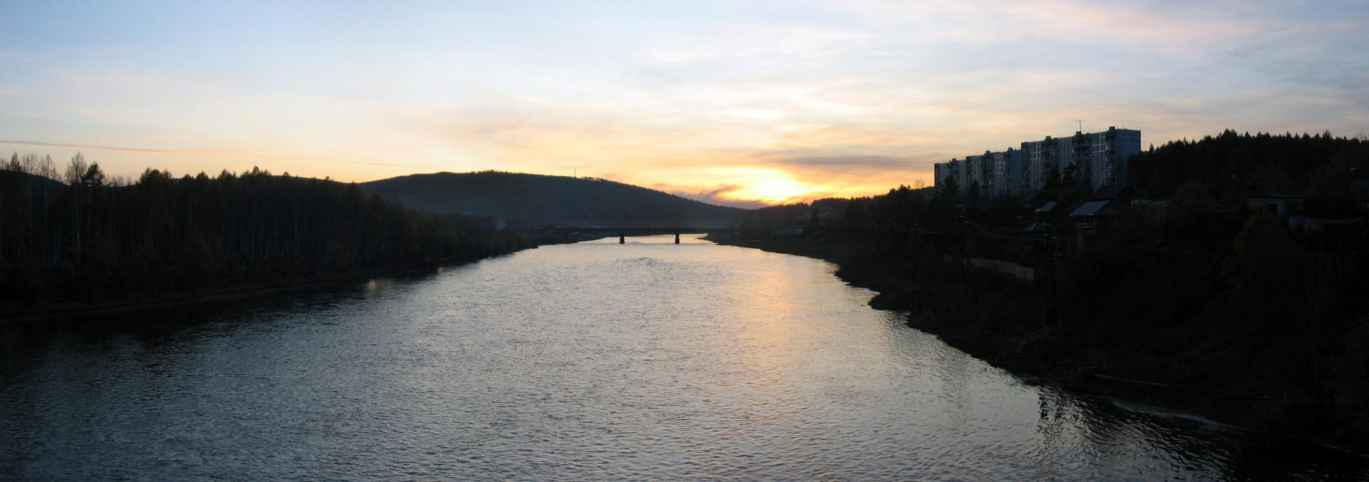 Tynda river from foot-bridge in Tynda city — Amur Oblast.