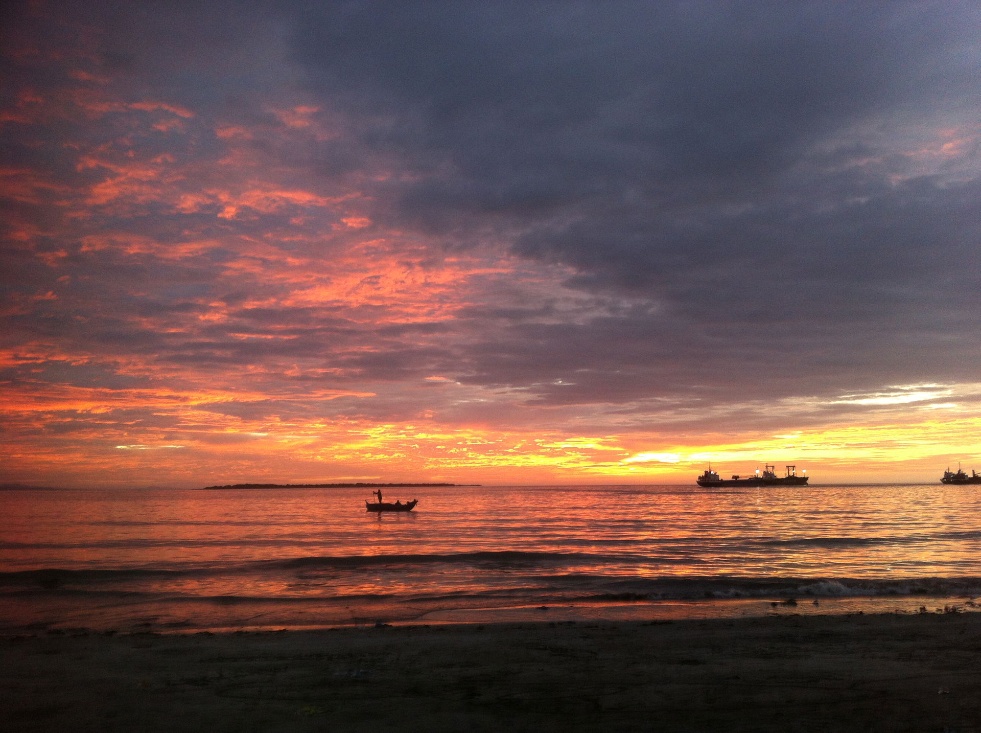 Sunset as seen from the R.T. Lim Boulevard of Zamboanga City wh…