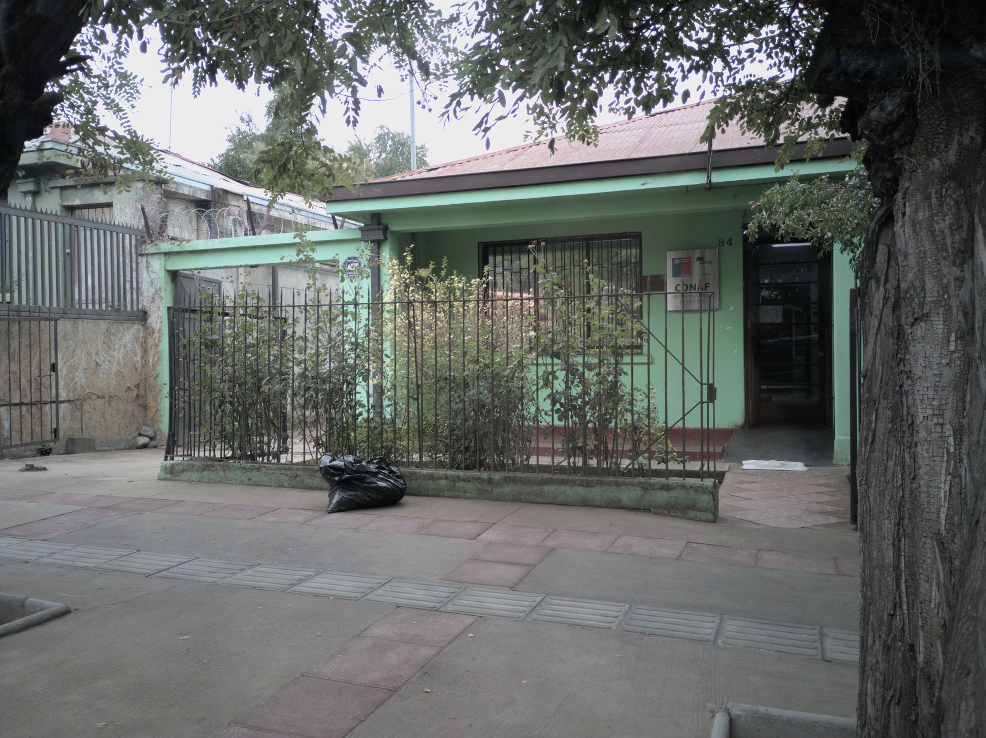 Exterior view of the CONAF provincial office of Cauquenes.