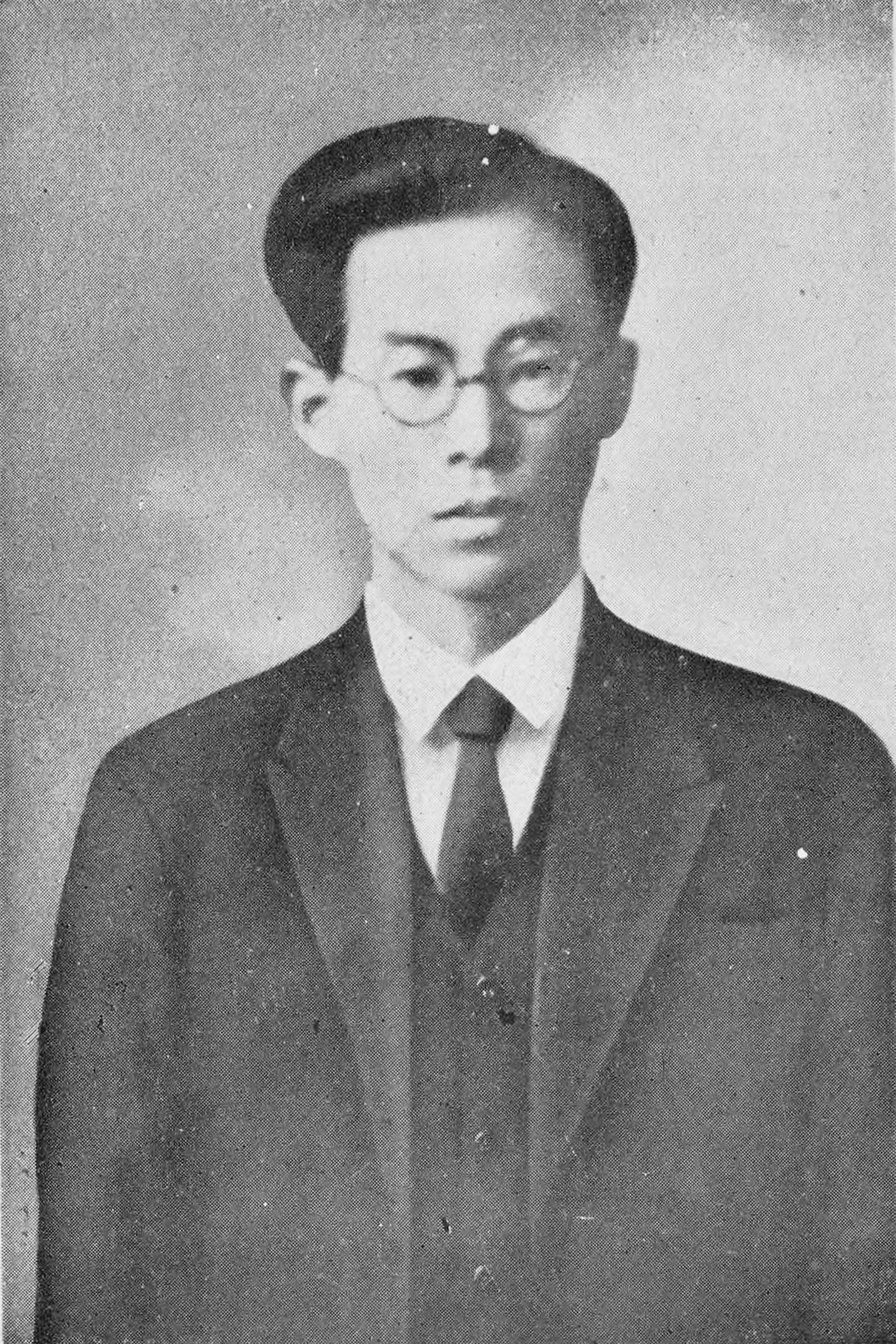 野呂栄太郎。1931年撮影、32歳。