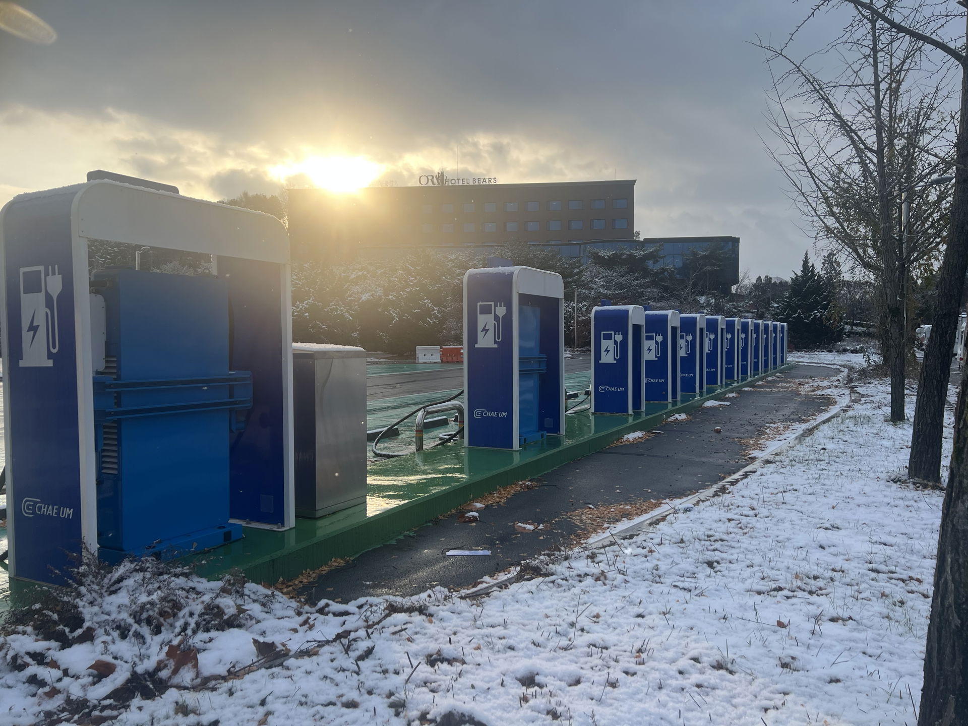 First snow, Chae Um (채움) EV charging station - Chuncheon, Gangw…