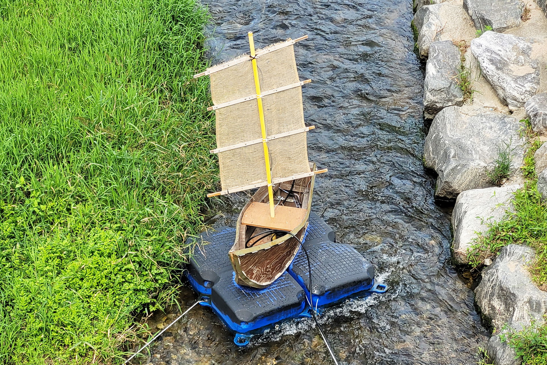 Small boat in Gongju, South Korea