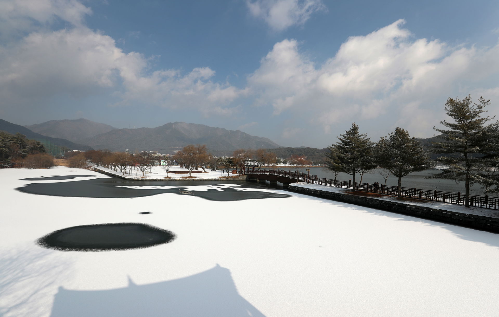 Uirimji Reservoir
January 12, 2017
Jecheon-si, Chungcheongbuk-d…