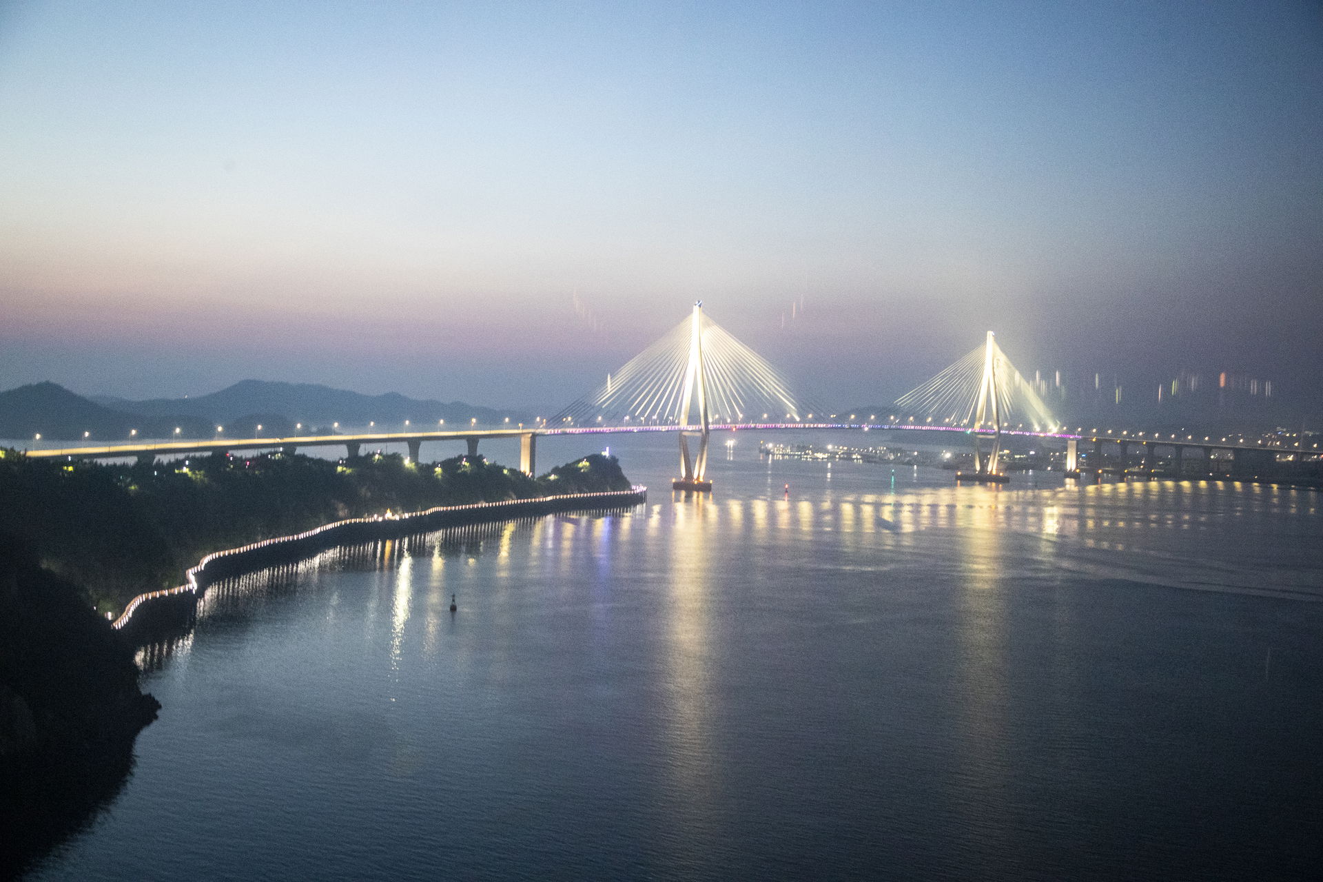 Source: Korea Tourism Organization (한국관광공사)
Download: https://w…