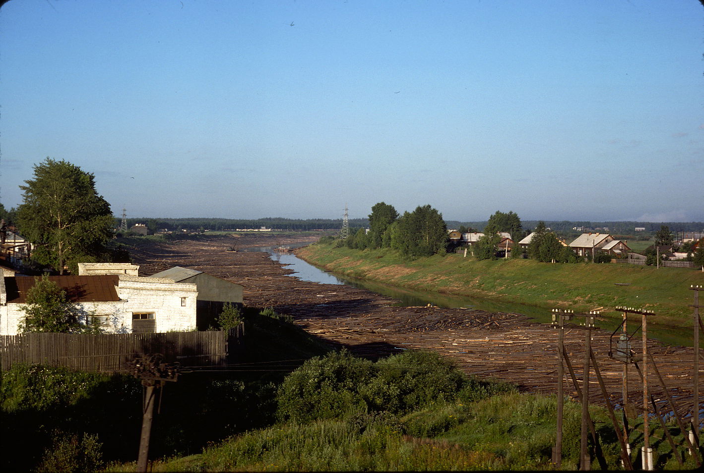 Russie occidentale-Ville de Bouï sur la Kostroma-Flottage du bo…