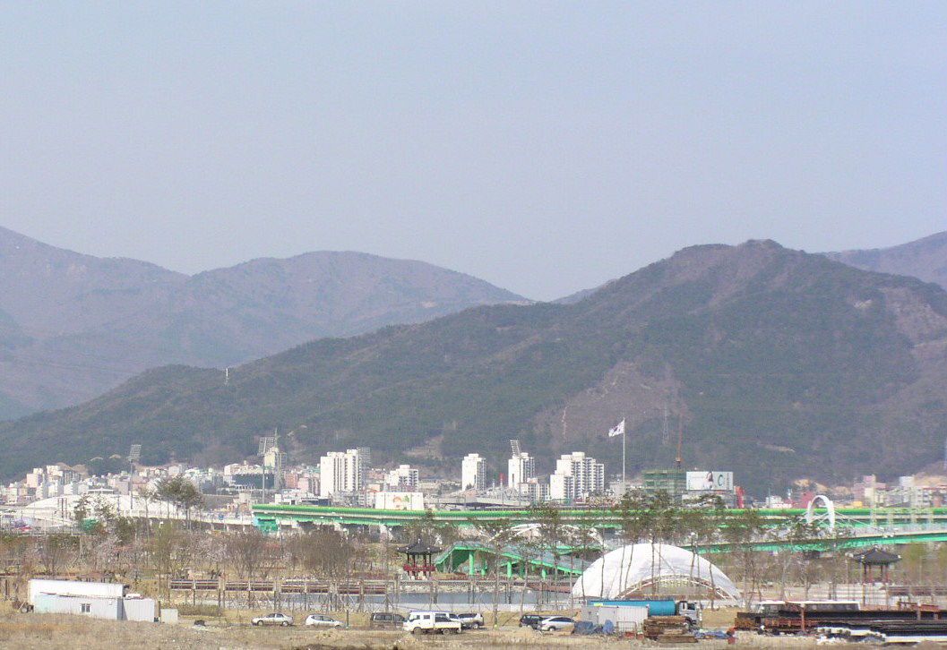 Downtown area of the city of Yangsan
