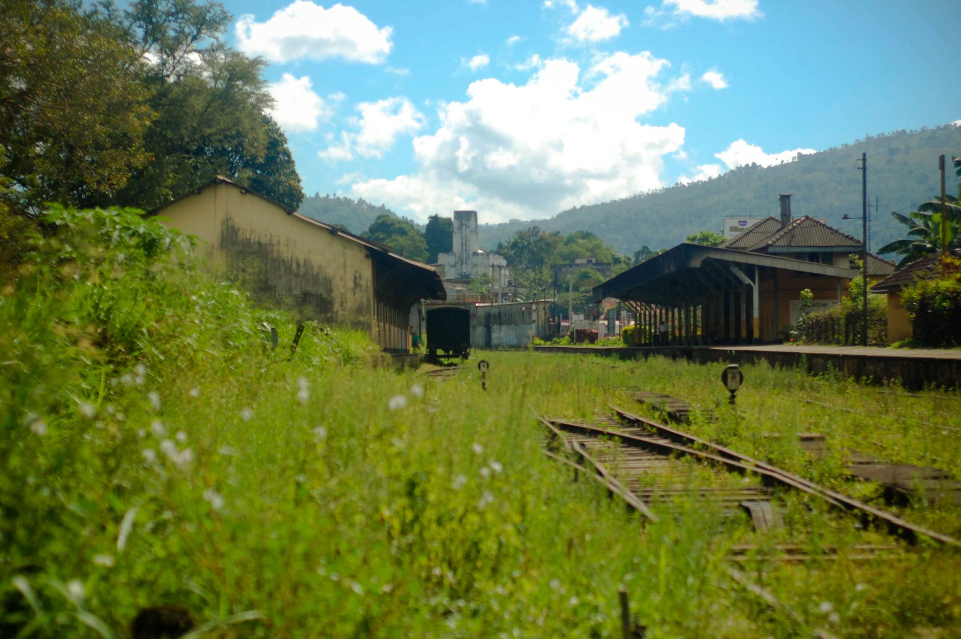 Rail tracks in Gampola, Kandy District, Sri Lanka