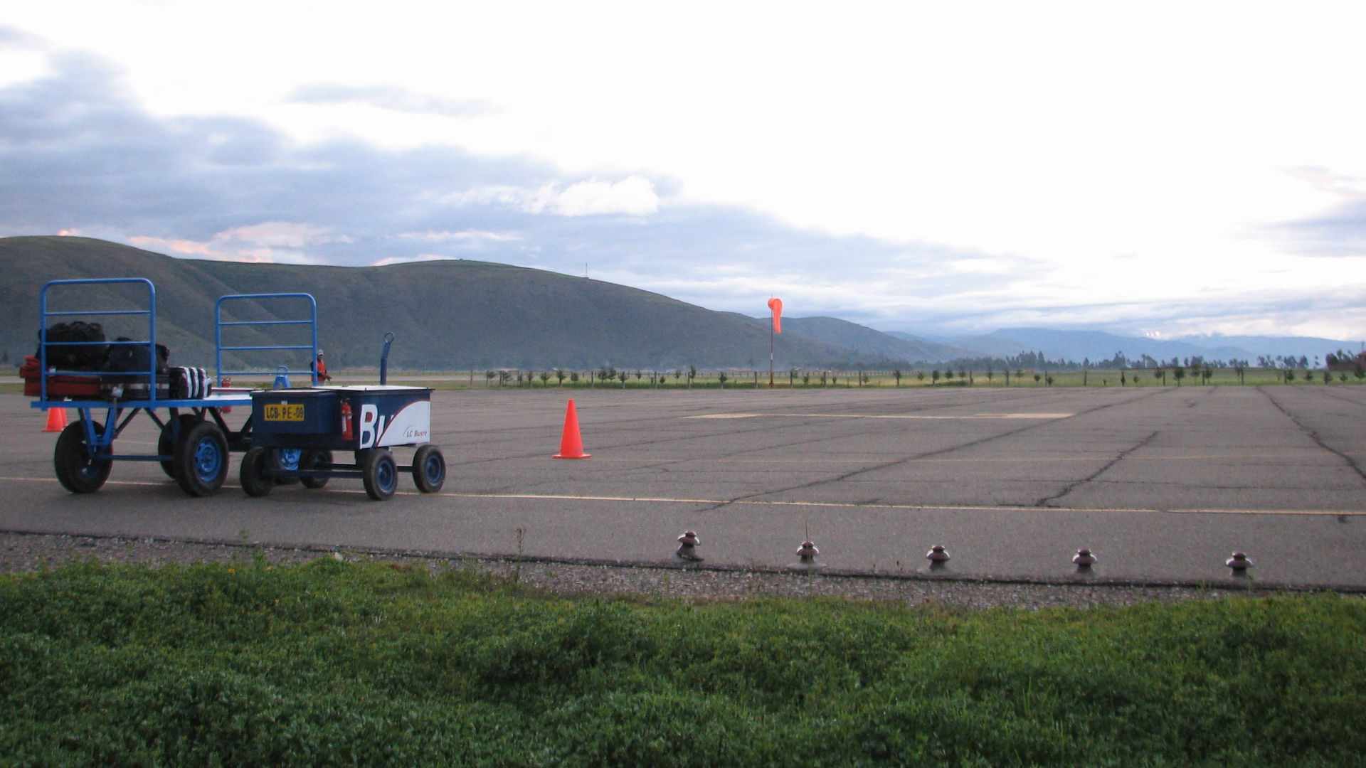 Jauja - Francisco Carle Airport - airport apron - early morning