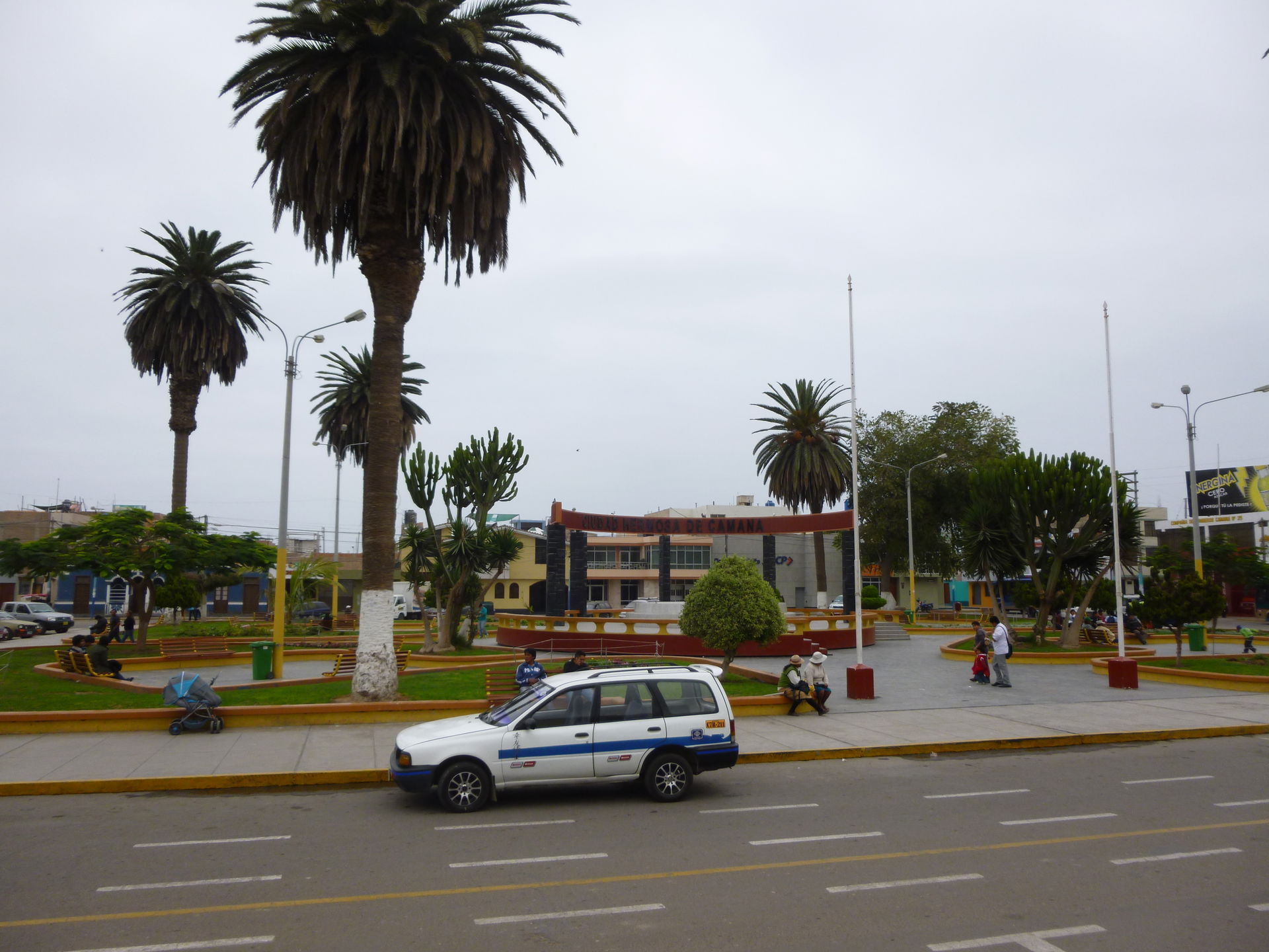 Plaza de Armas de la Villa Heroica de Camaná, Arequipa.