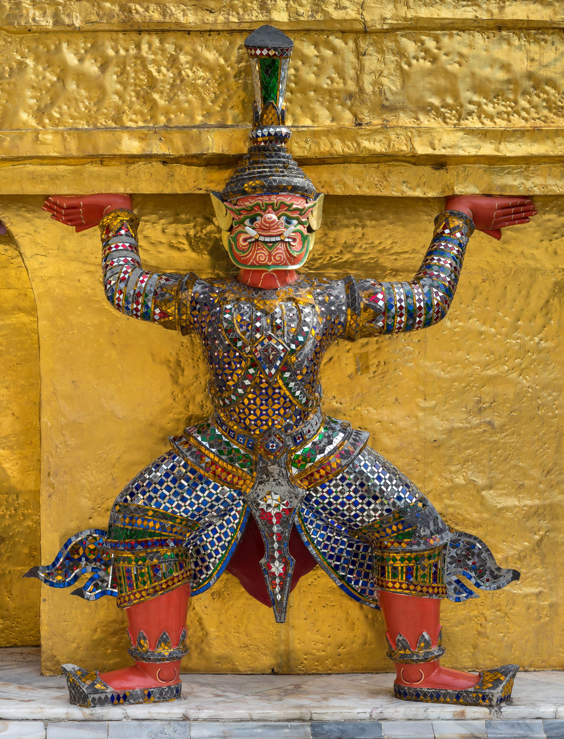 Statue of Yaksha (in the Ramakien, broad class of nature-spirit…