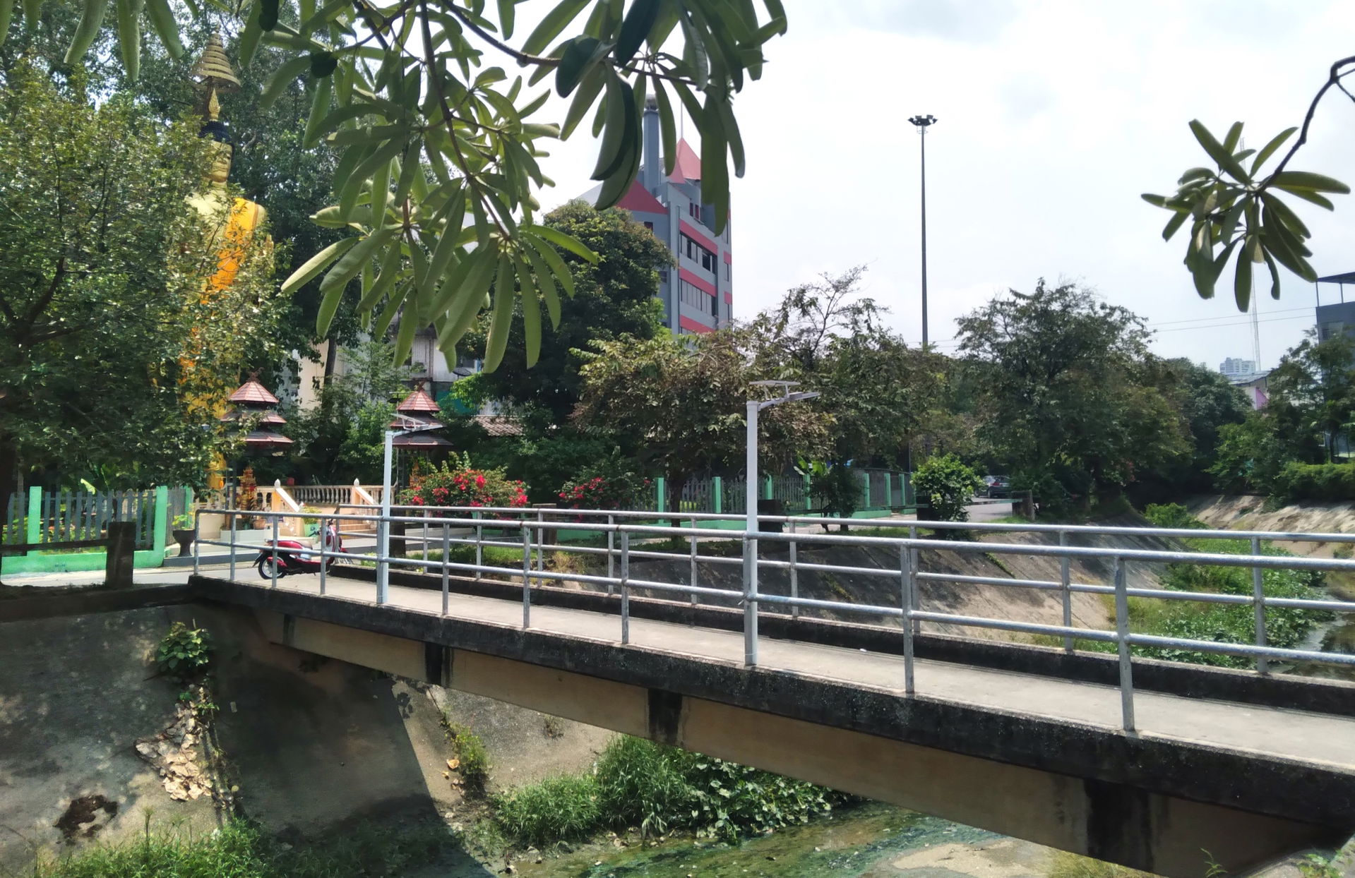 Khlong Toei, a tributary of the U-Taphao Canal, meanders throug…