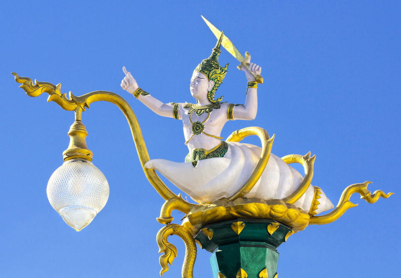 The mayor of Khon Kaen in 2005 chose Sinxay to be the new ident…