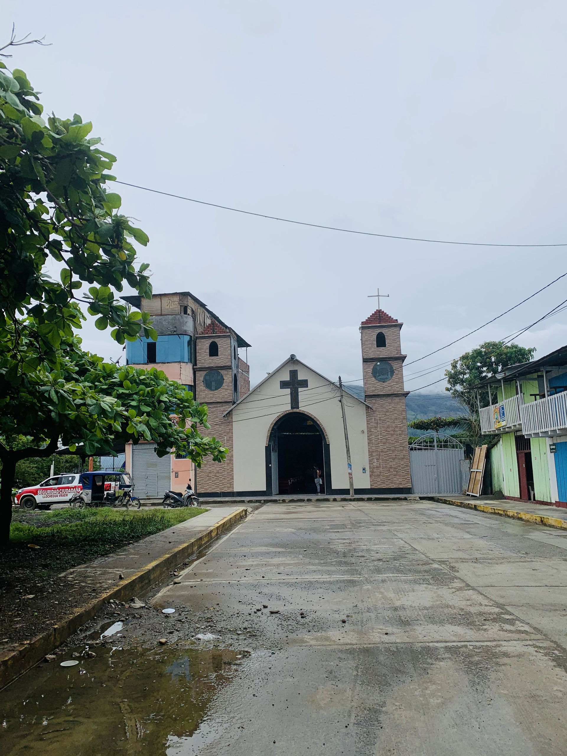 Vista desde la plaza de Llochegua