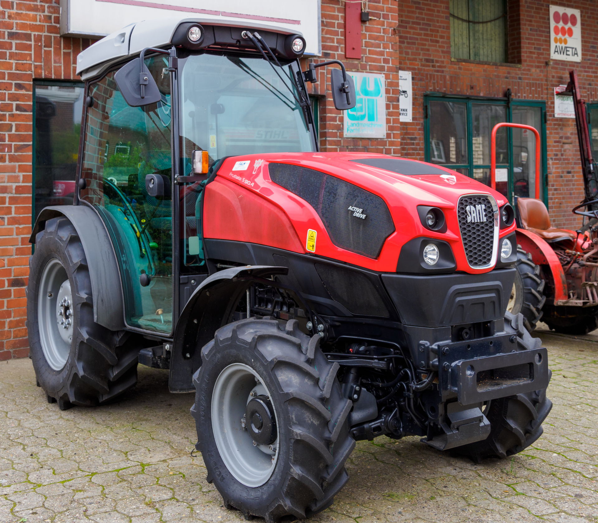 SAME Frutteto S90.4 in Jork. Traktor optimiert für den Einsatz …
