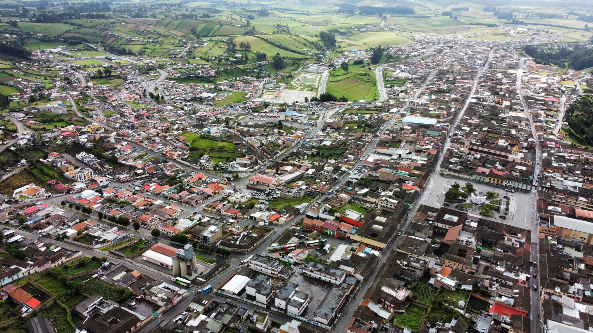 Vista aérea de la ciudad de San Gabriel en la provincia del Car…