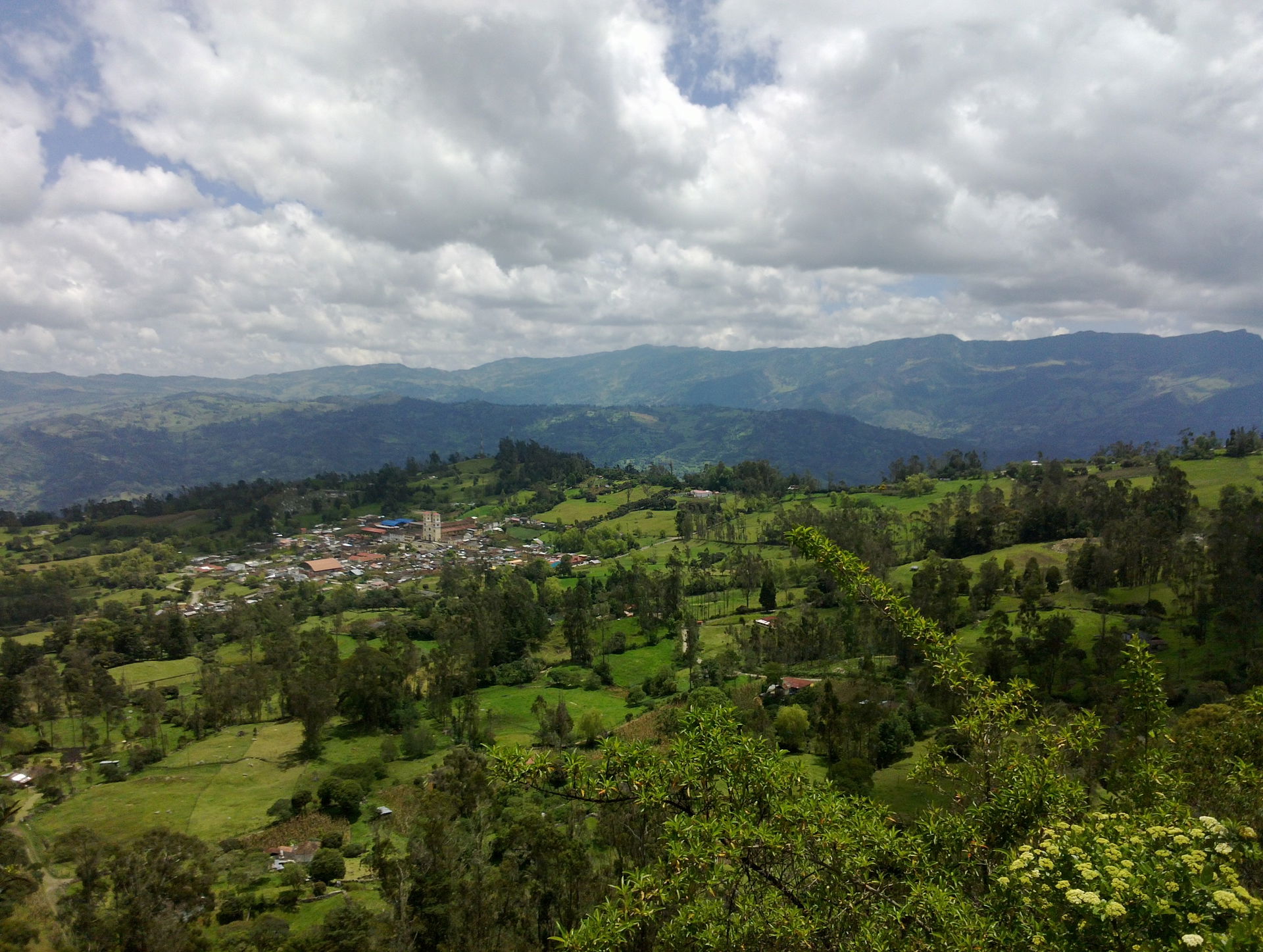This is a photo of a Colombian monument with location ID