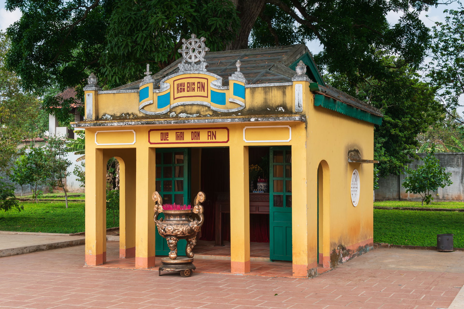 Small temple shrine at the Buôn Ma Thuột Exile House, a former …