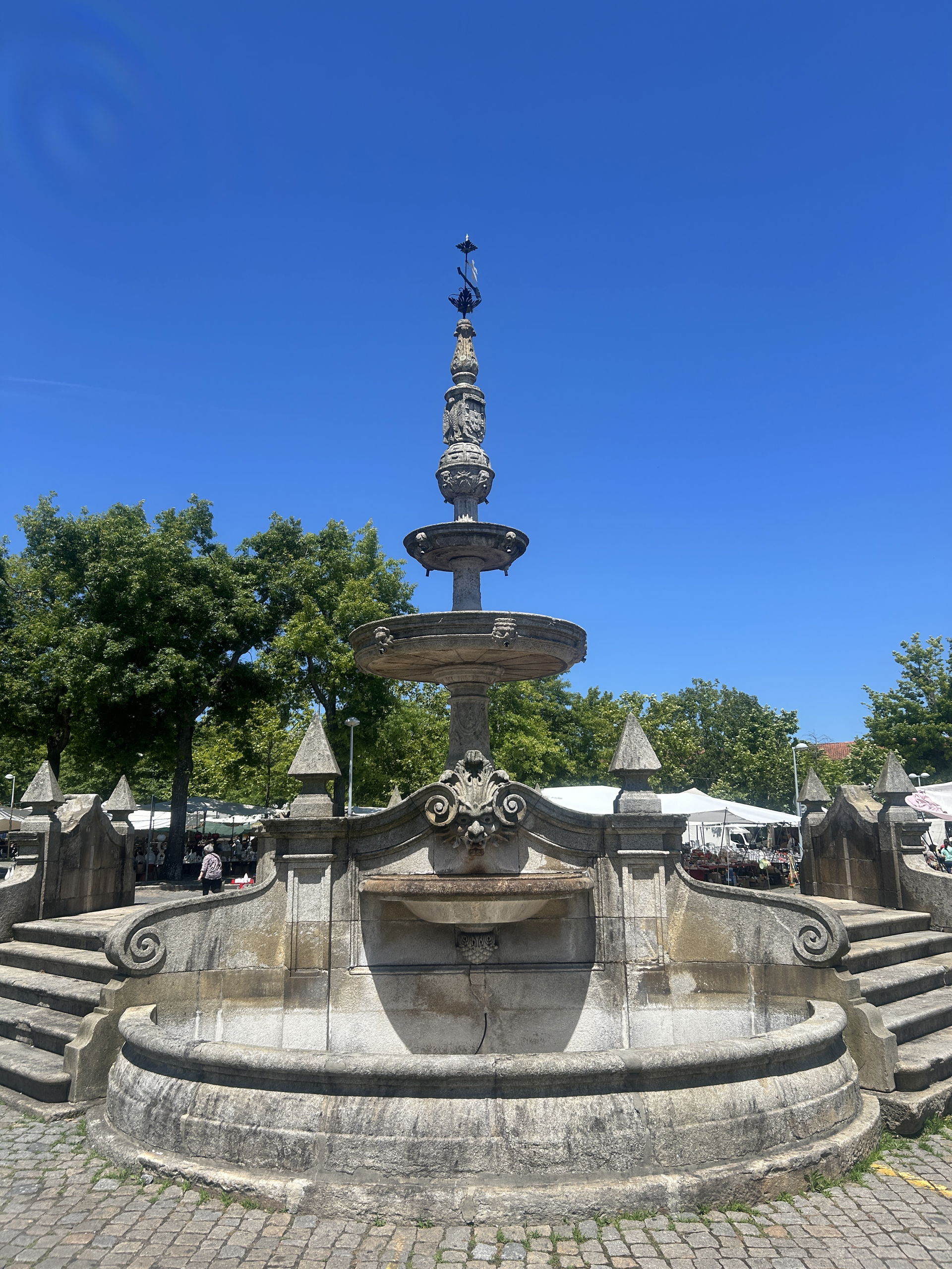 Barcelos fountain