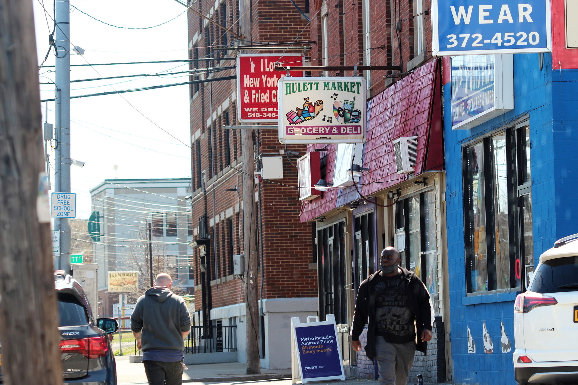 A halal-style pizza and fried chicken restaurant at the corner …