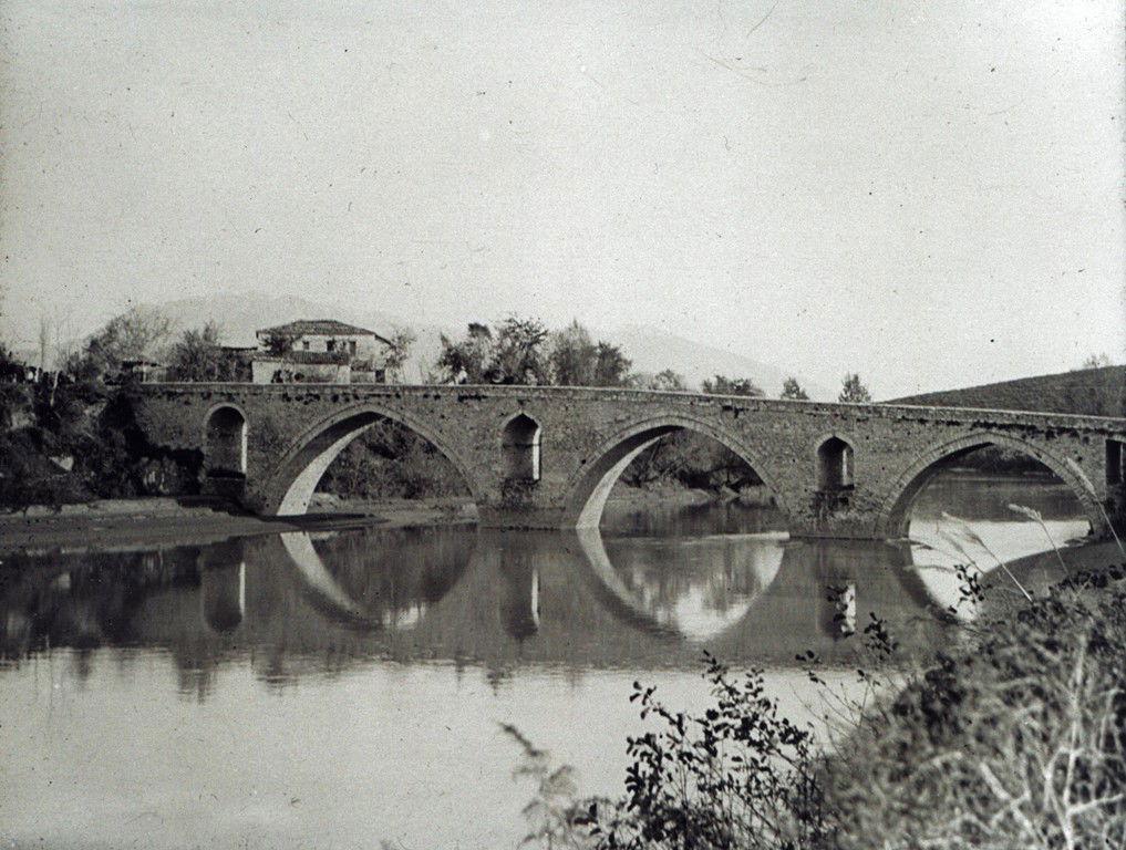 DMM C18

The Bridge of Hasan Bey, also known as the Konisbalta …