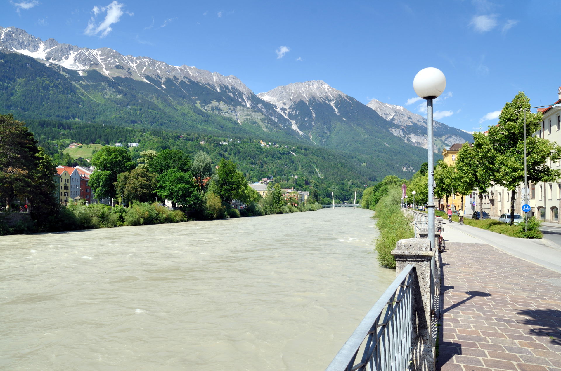 Innsbruck: Inn River with Herzog-Ufer-Street (right) and St. Ni…