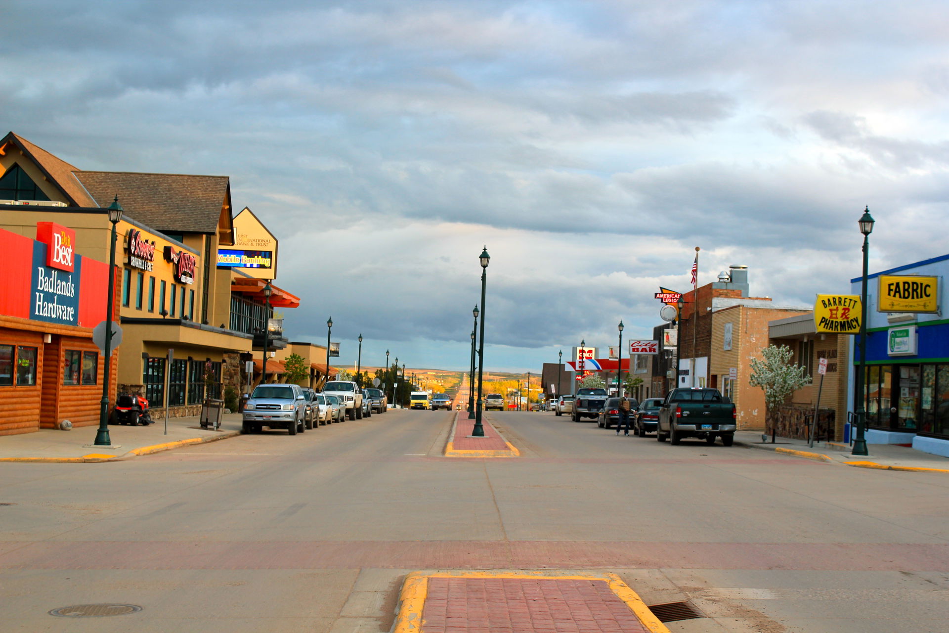 Looking south down main street at the intersection of 2nd Ave i…