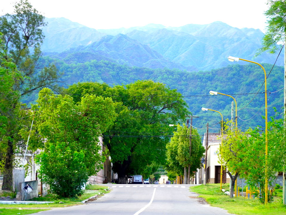 Vista hacía el oeste de la ciudad de Chumbicha, en el cruce de …
