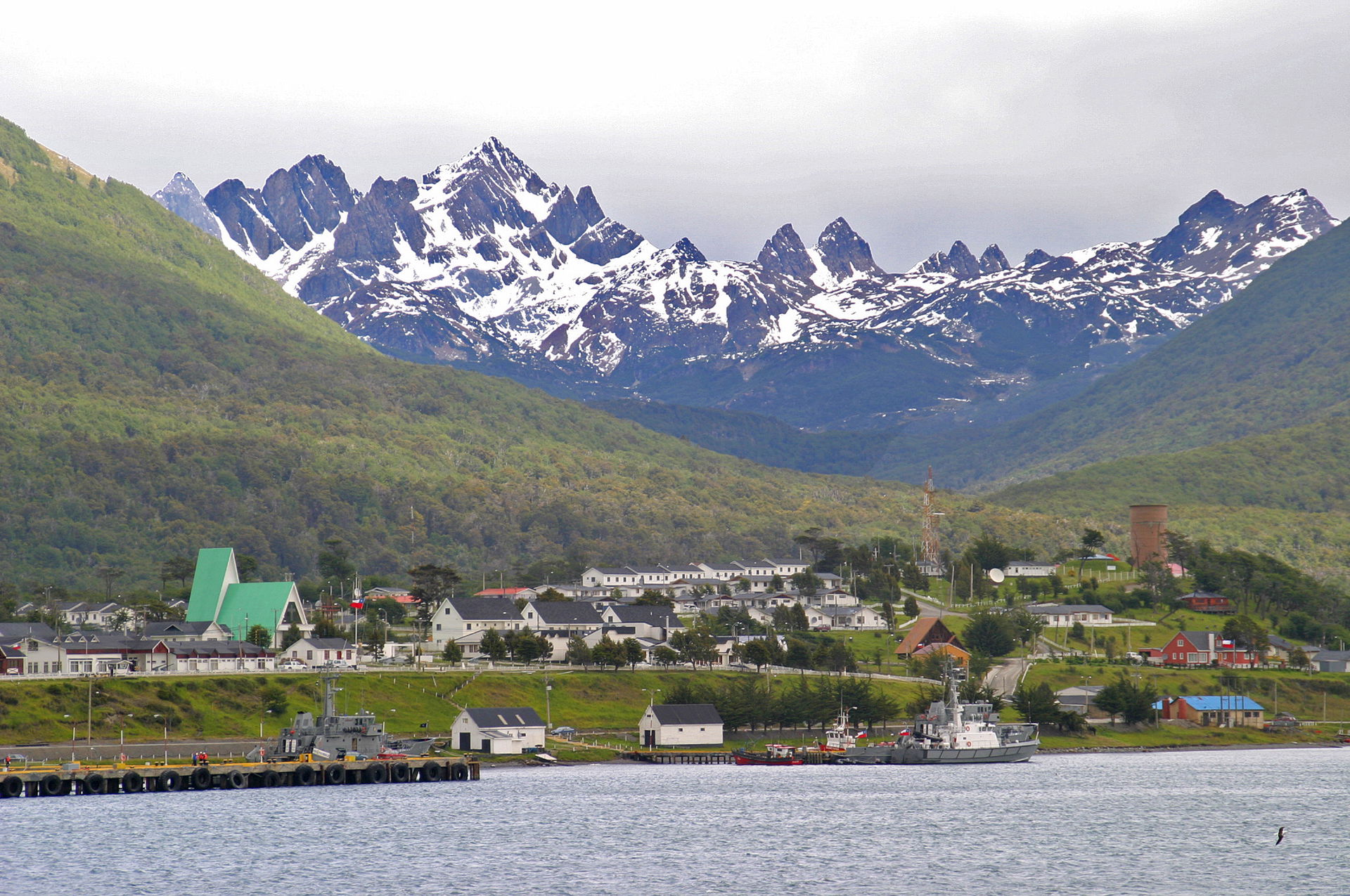 Puerto Williams is a Chilean town (about 2400 inhabitants) on t…