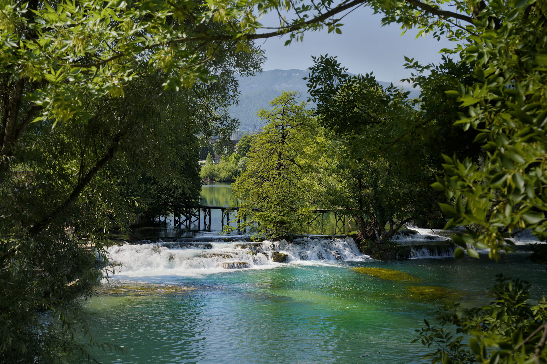 The River Una and the Brvice bathing area near Bihać.