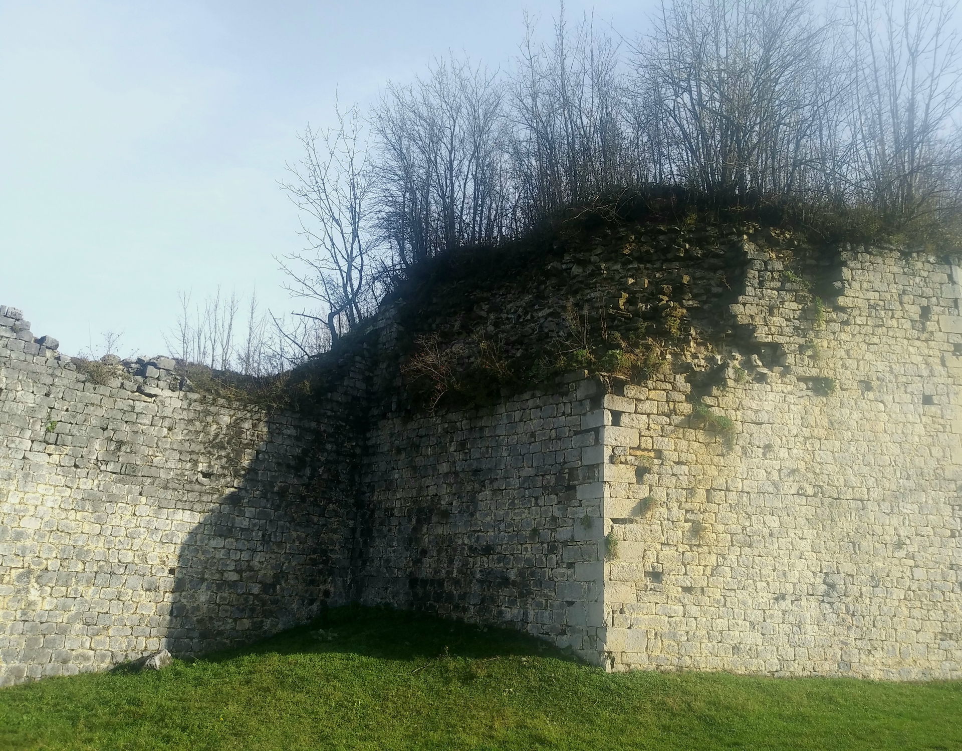 Bijela Stijena, Cazin