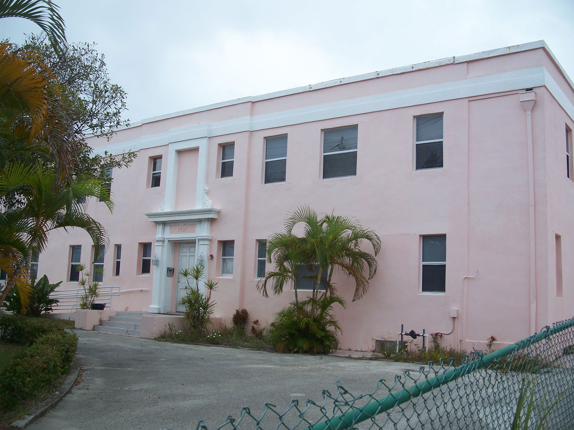 West Palm Beach, Florida: Pine Ridge Hospital: