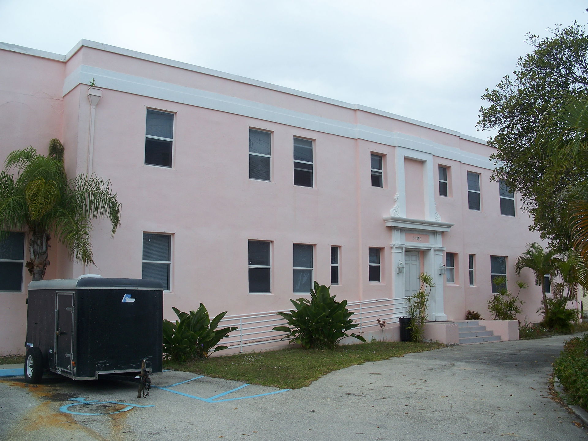 West Palm Beach, Florida: Pine Ridge Hospital: