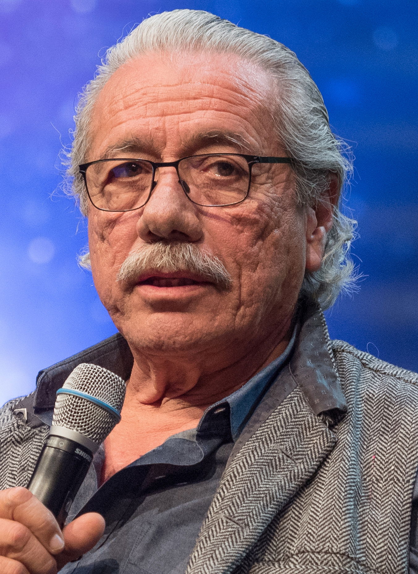 Edward James Olmos at the 2018 FedCon