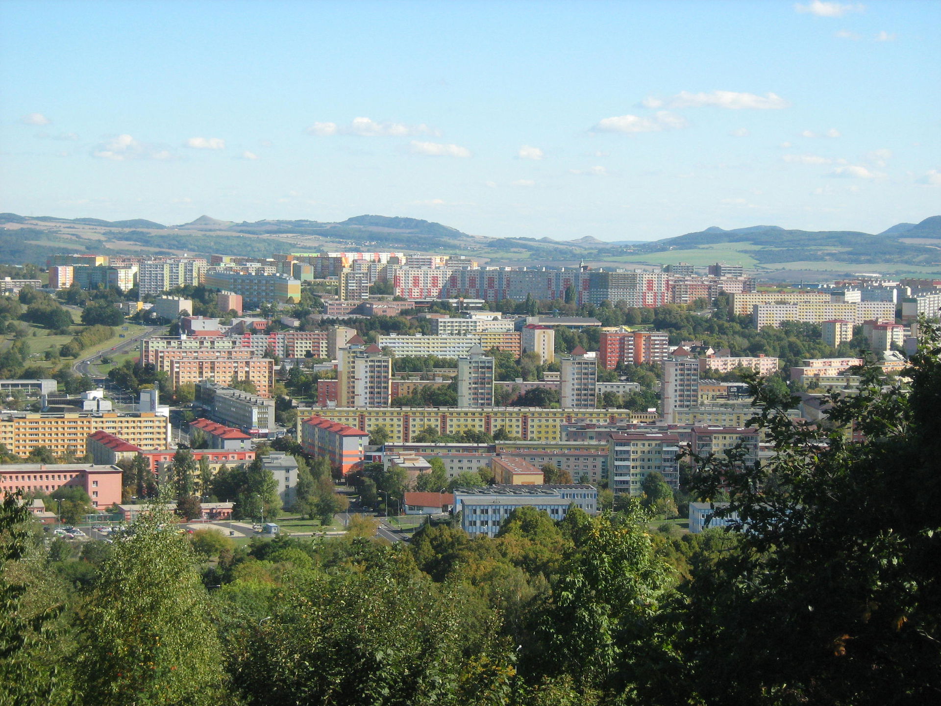 Pohled na Most z vrchu Ressl - 28. 9. 2015
